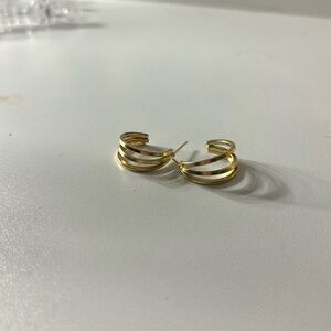 gold earrings set